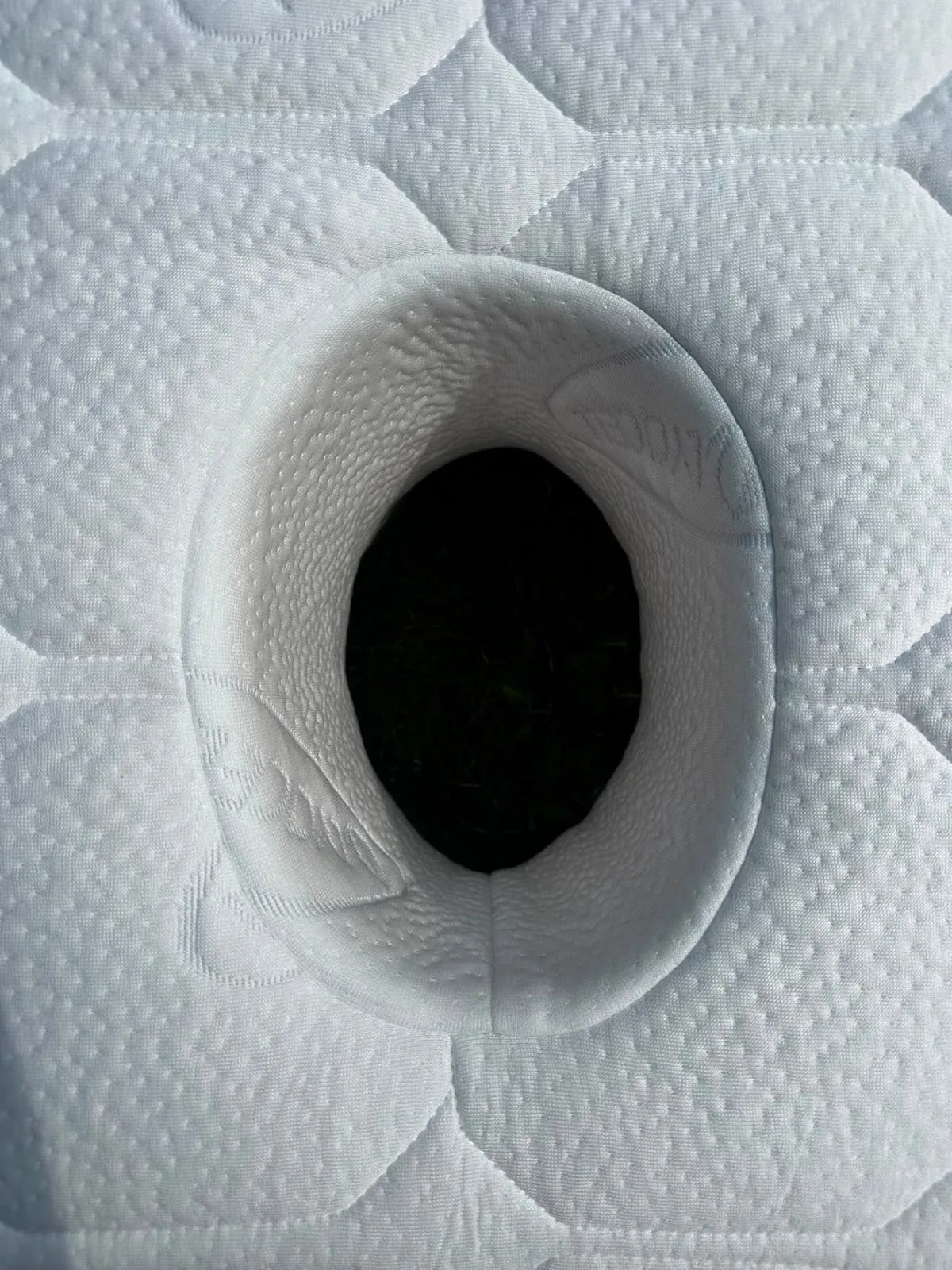 Close-up of the face cutout in the SleepLab One